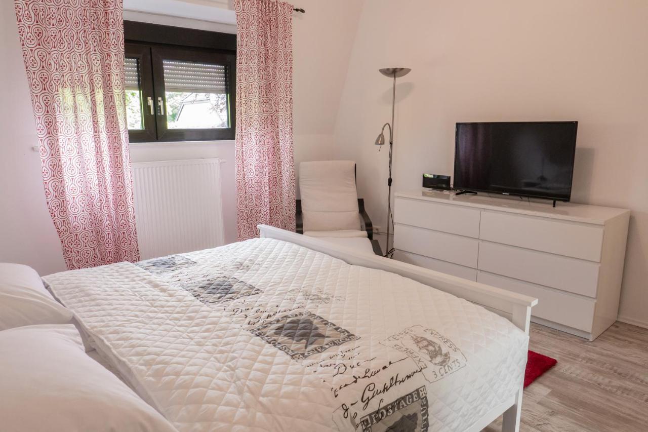 Appartment Rheinaue Duisburg Eksteriør bilde